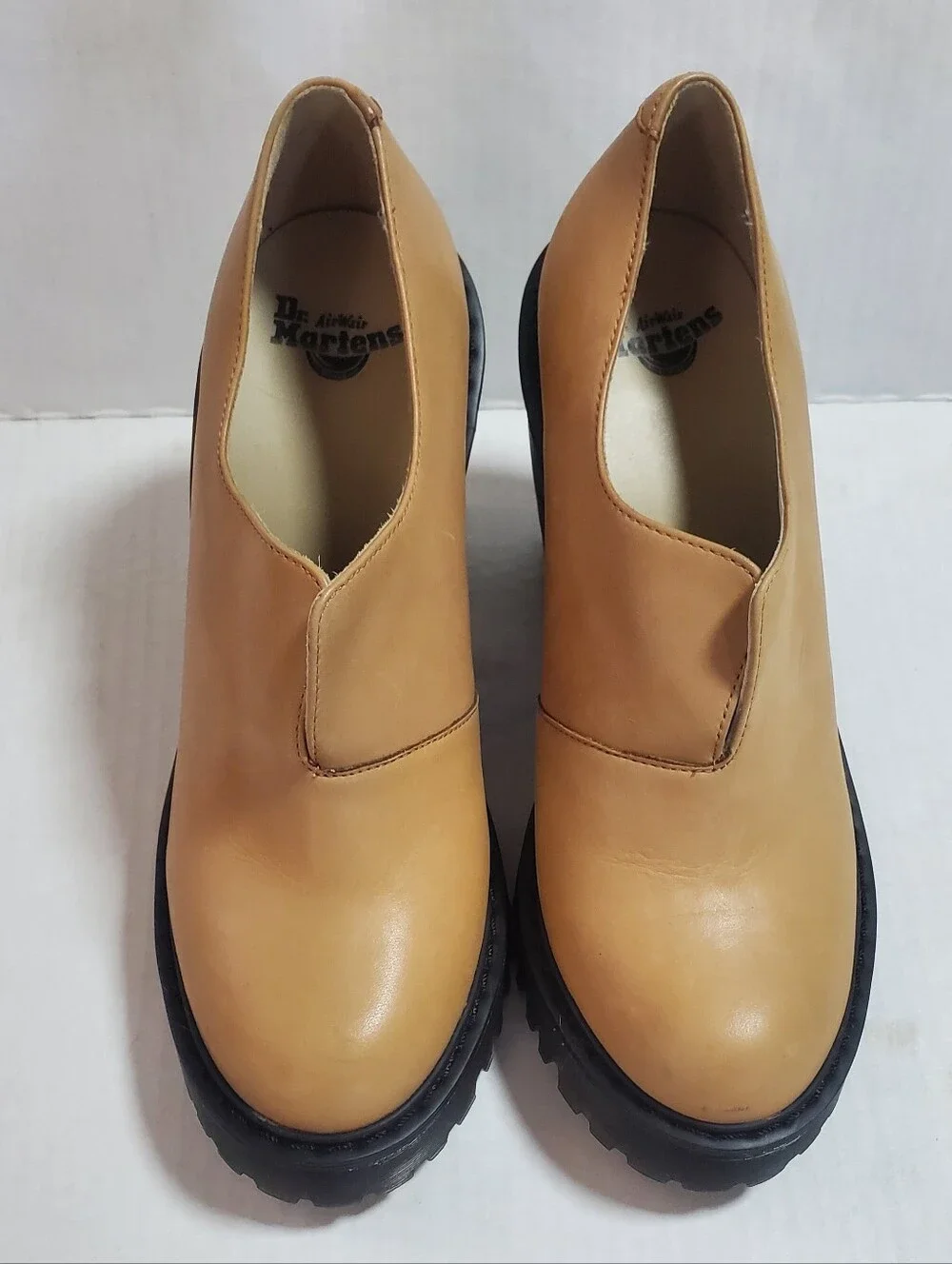 DR. MARTENS size 7 Tan Leather CORDELIA AIRWAIR chunky Platform Ankle Boot